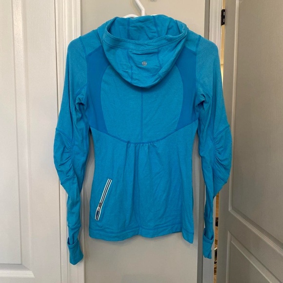 Lululemon Blue Quarter Zip Longsleeve - Picture 3 of 7